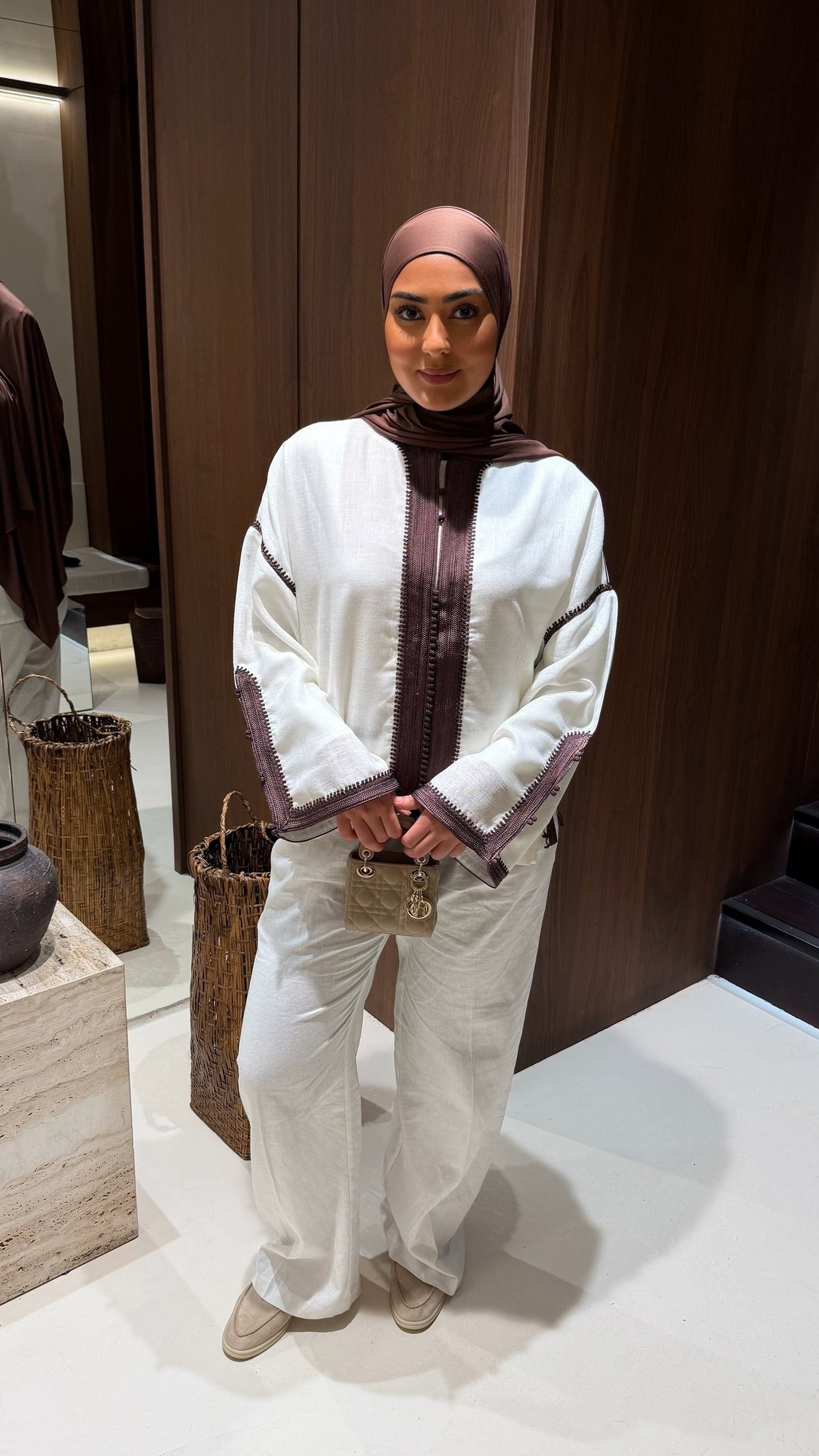 Amlal Linen Jabador